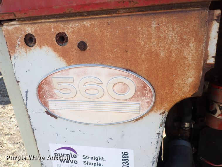 image for item DQ3886 1958 International Harvester McCormick Farmall 560  tractor