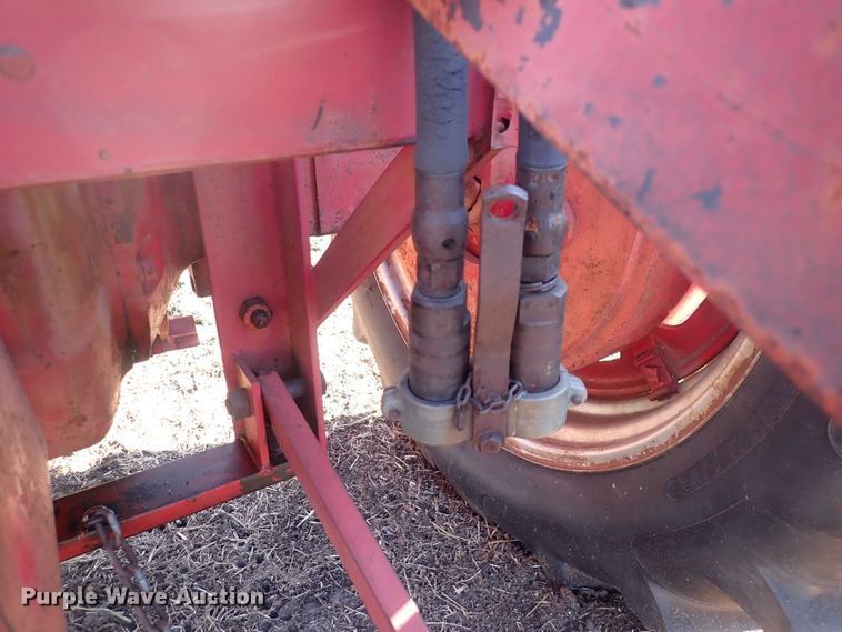 image for item DQ3887 1953 International Harvester Farmall Super M  tractor