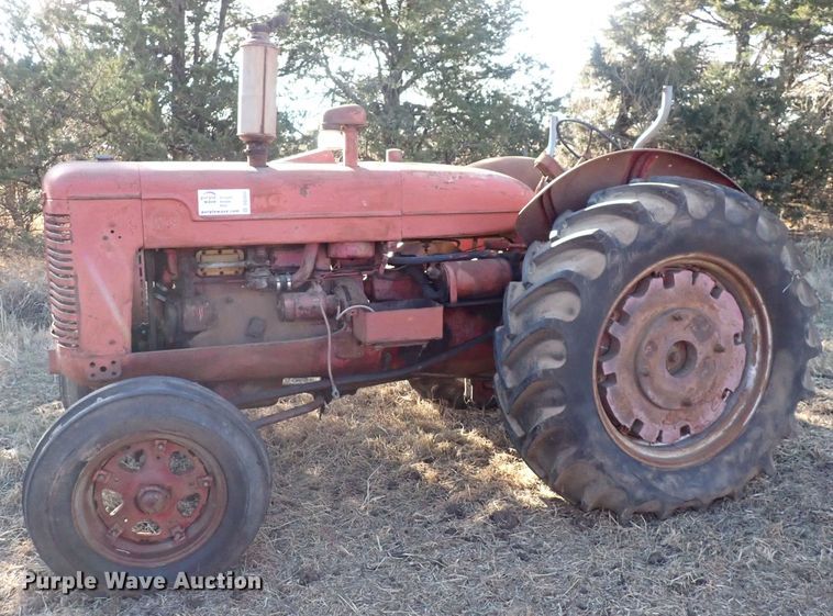 image for item DQ3888 McCormick W9  tractor