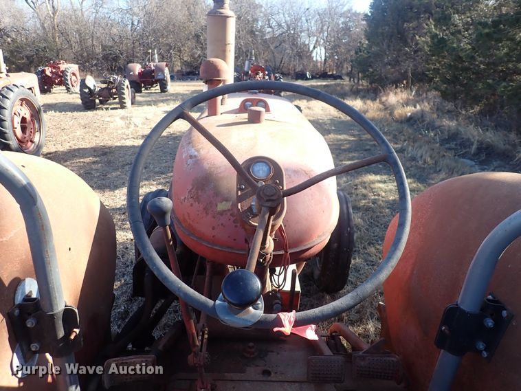 image for item DQ3888 McCormick W9  tractor