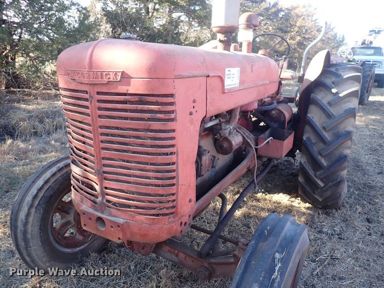 image for item DQ3888 McCormick W9  tractor