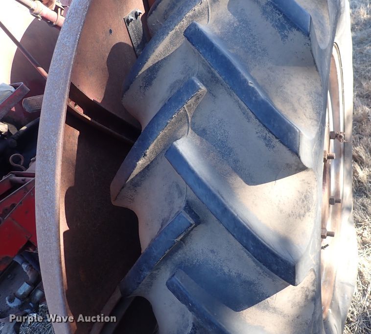 image for item DQ3888 McCormick W9  tractor