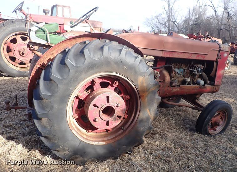 image for item DQ3889 McCormick-Deering  tractor