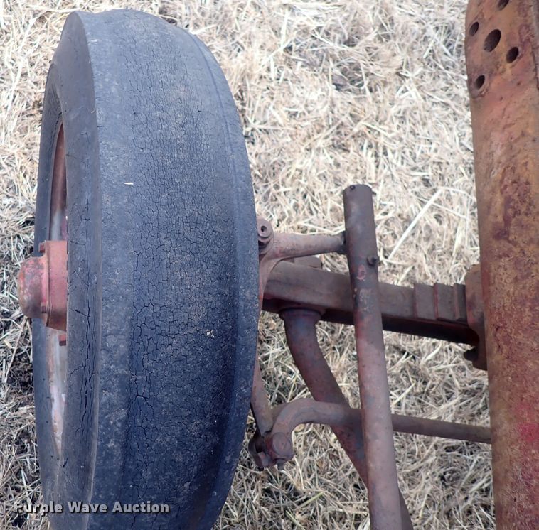 image for item DQ3889 McCormick-Deering  tractor