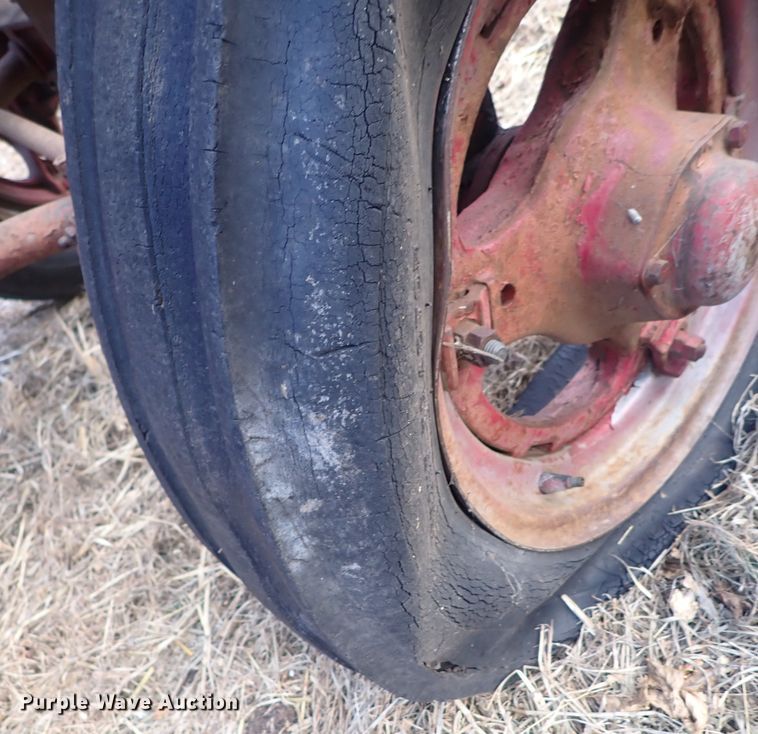 image for item DQ3889 McCormick-Deering  tractor