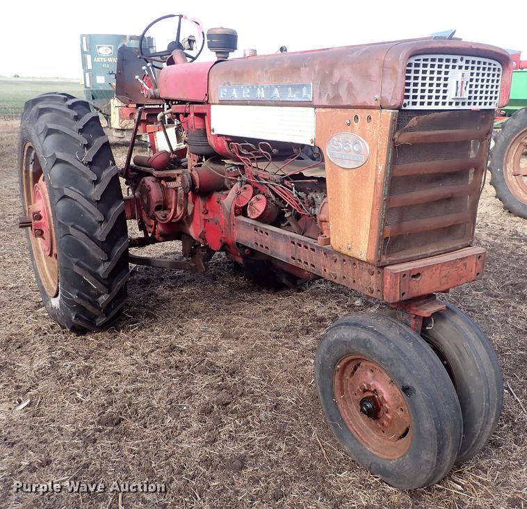 image for item DQ3890 1960 International Harvester Farmall 560  tractor