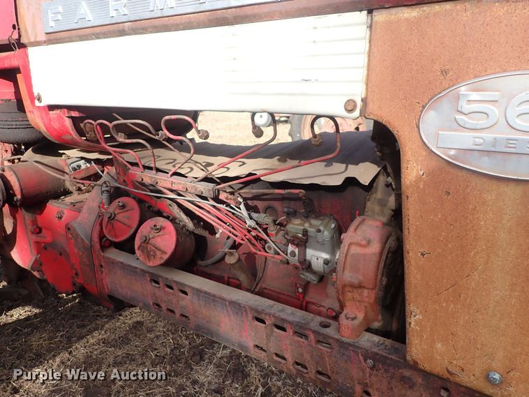 image for item DQ3890 1960 International Harvester Farmall 560  tractor