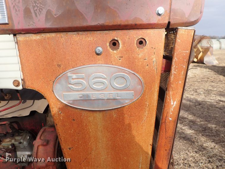 image for item DQ3890 1960 International Harvester Farmall 560  tractor