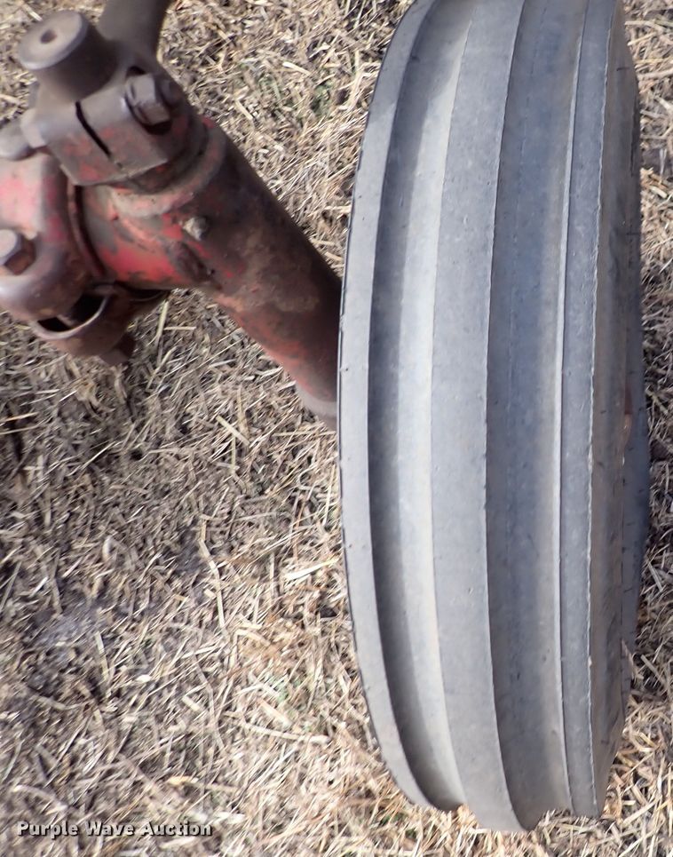 image for item DQ3891 1954 International Harvester Super M-TA  tractor