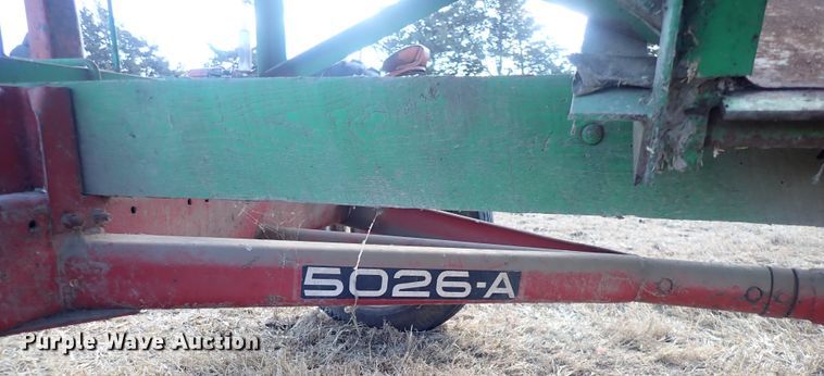 image for item DQ3892 Huskee  gravity wagon