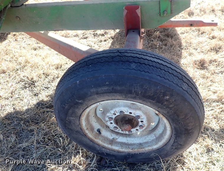 image for item DQ3892 Huskee  gravity wagon