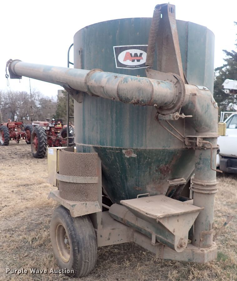 image for item DQ3897 Arts Way 459  feed grinder/mixer