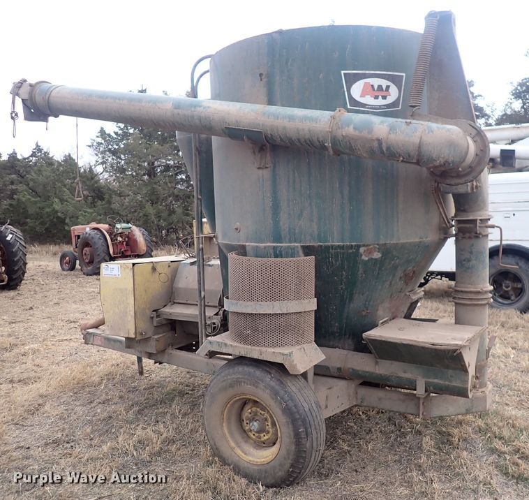 image for item DQ3897 Arts Way 459  feed grinder/mixer