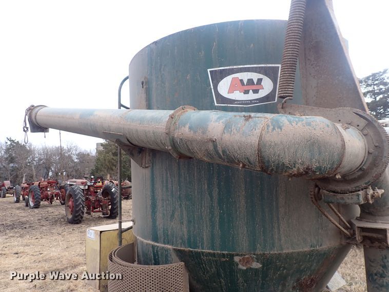 image for item DQ3897 Arts Way 459  feed grinder/mixer