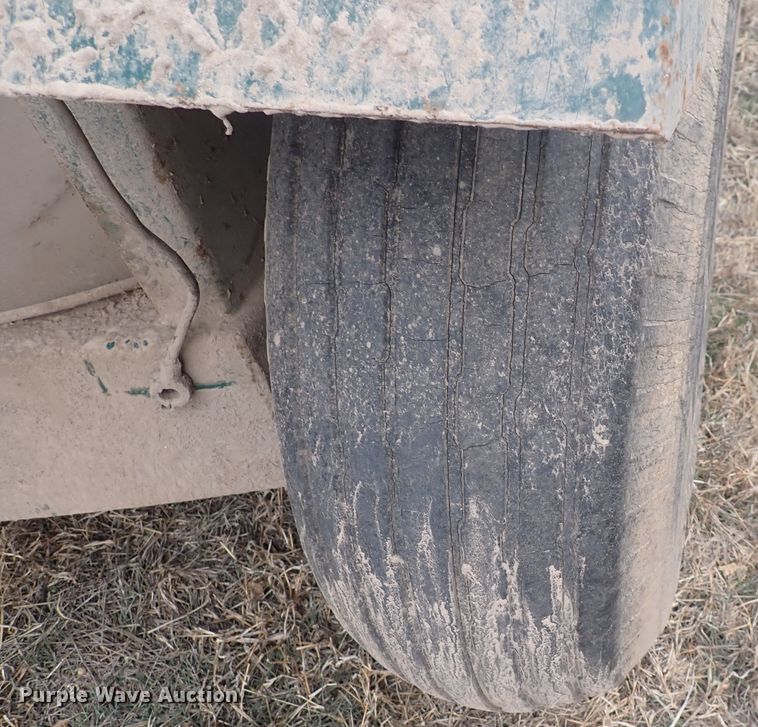 image for item DQ3897 Arts Way 459  feed grinder/mixer