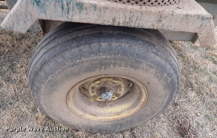 image for item DQ3897 Arts Way 459  feed grinder/mixer