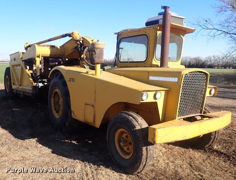 image for item DQ3899 John Deere 760  conventional scraper