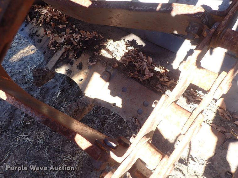 image for item DQ3899 John Deere 760  conventional scraper