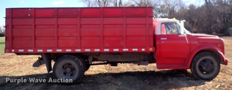 image for item DQ3900 1970 Chevrolet C50  grain truck