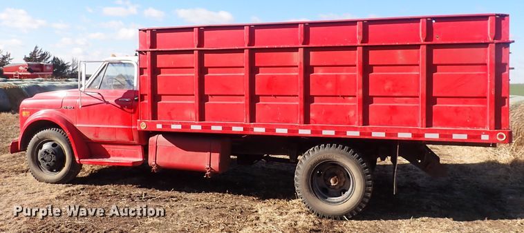 image for item DQ3900 1970 Chevrolet C50  grain truck