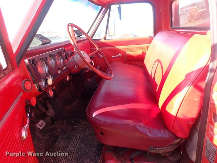 image for item DQ3900 1970 Chevrolet C50  grain truck