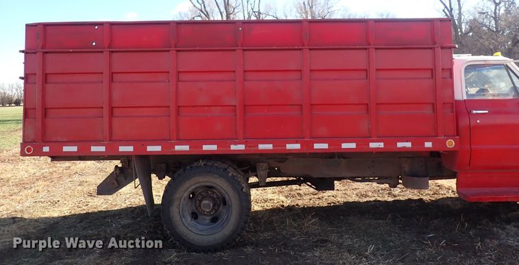 image for item DQ3900 1970 Chevrolet C50  grain truck