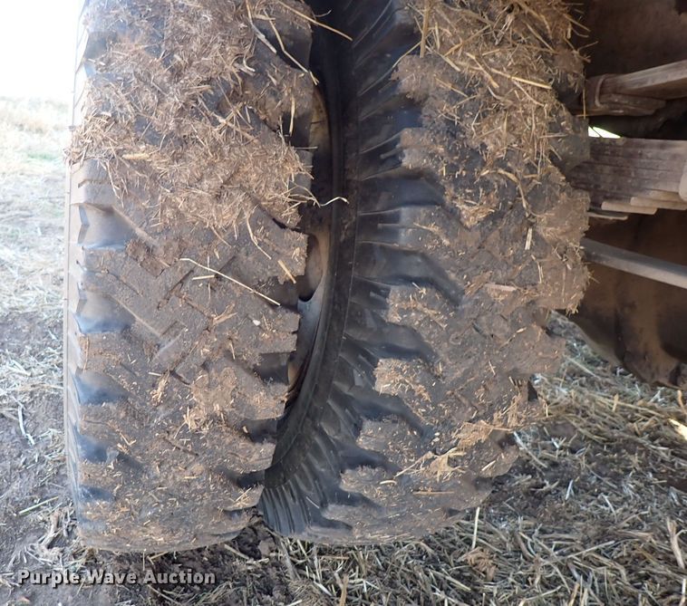 image for item DQ3900 1970 Chevrolet C50  grain truck