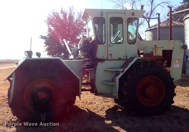 image for item DQ3901 Steiger Bearcat  4WD tractor