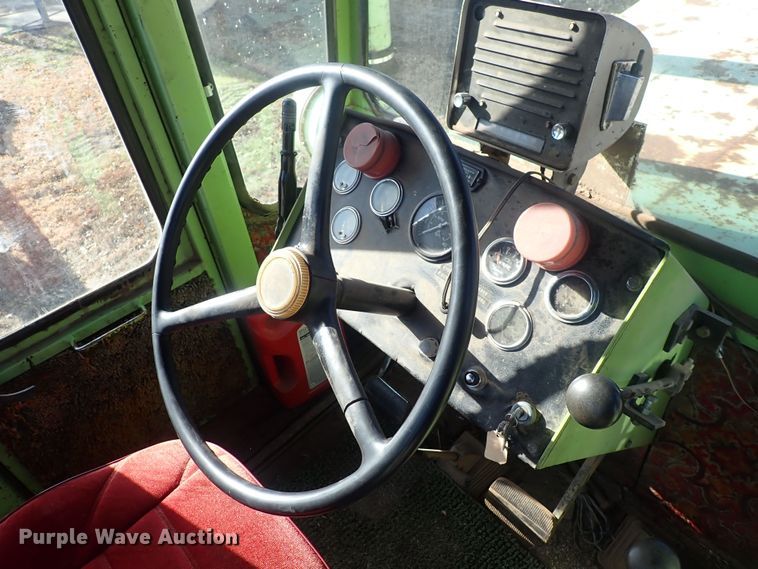 image for item DQ3901 Steiger Bearcat  4WD tractor