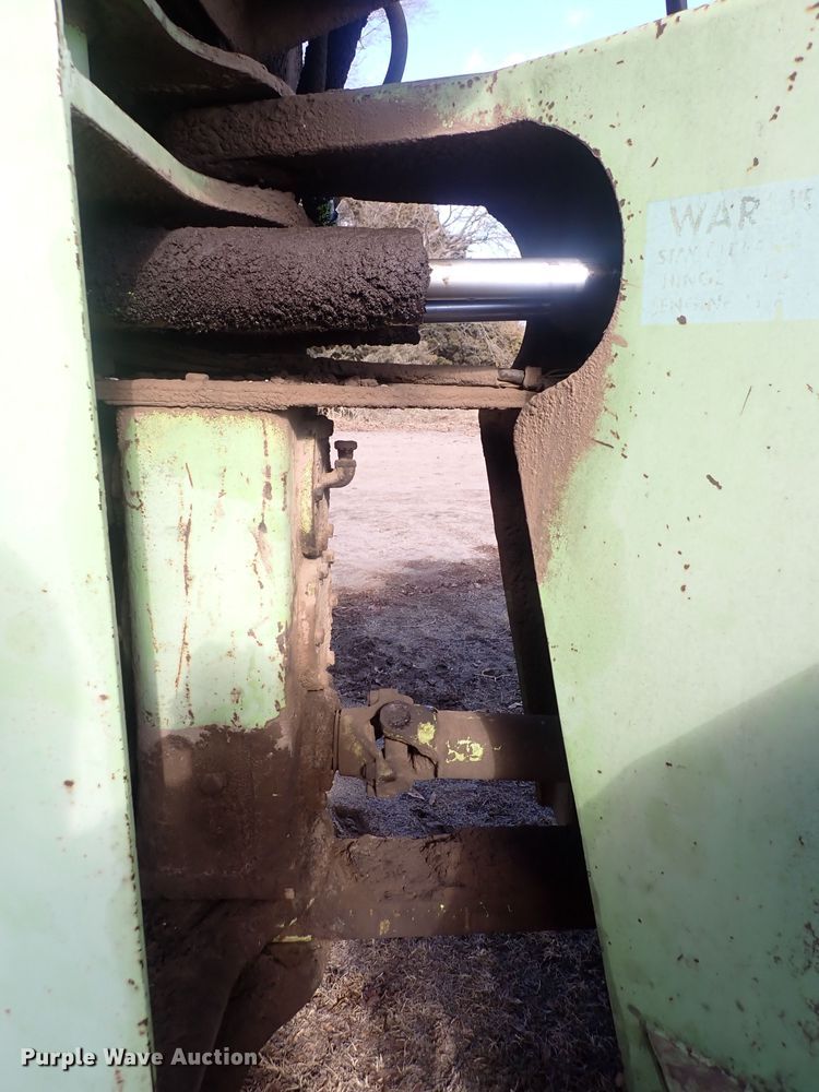 image for item DQ3901 Steiger Bearcat  4WD tractor