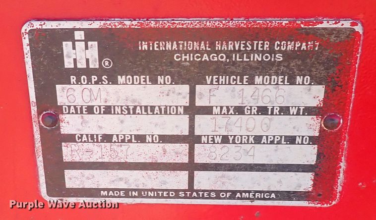 image for item DQ3904 International Harvester 60M  tractor cab