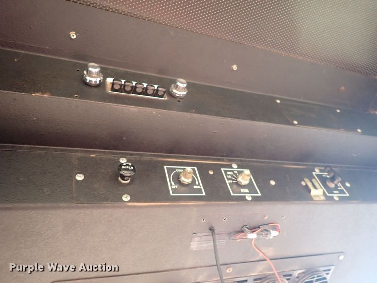 image for item DQ3904 International Harvester 60M  tractor cab