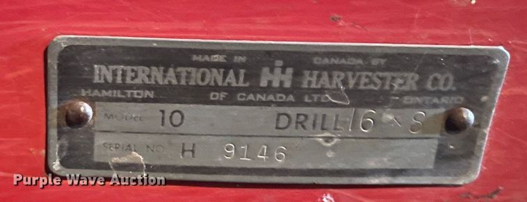 image for item DQ3907 International 10  grain drill