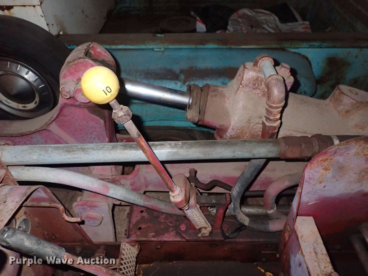 image for item DQ3908 1950 International T6  dozer