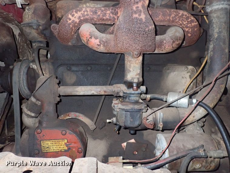 image for item DQ3908 1950 International T6  dozer