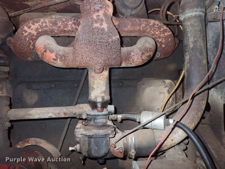 image for item DQ3908 1950 International T6  dozer