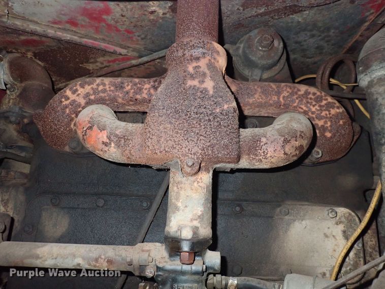 image for item DQ3908 1950 International T6  dozer