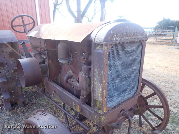 image for item DQ3909 McCormick-Deering  tractor