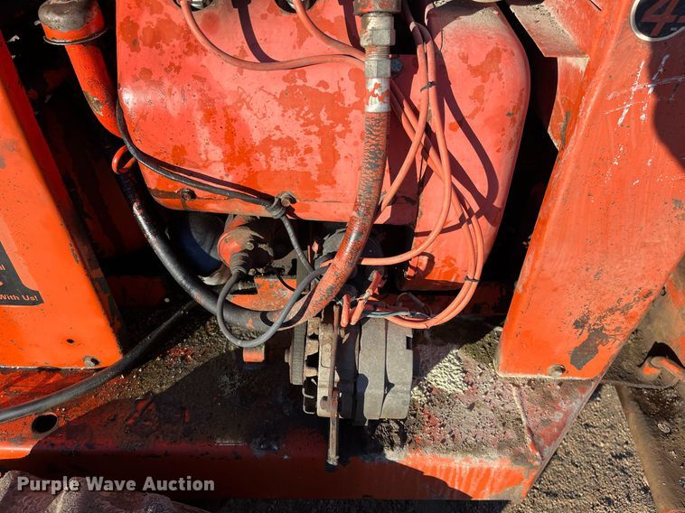 image for item DQ3996 Ditch Witch V30 trencher