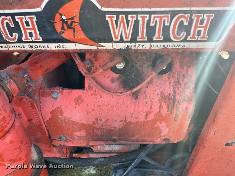 image for item DQ3996 Ditch Witch V30 trencher