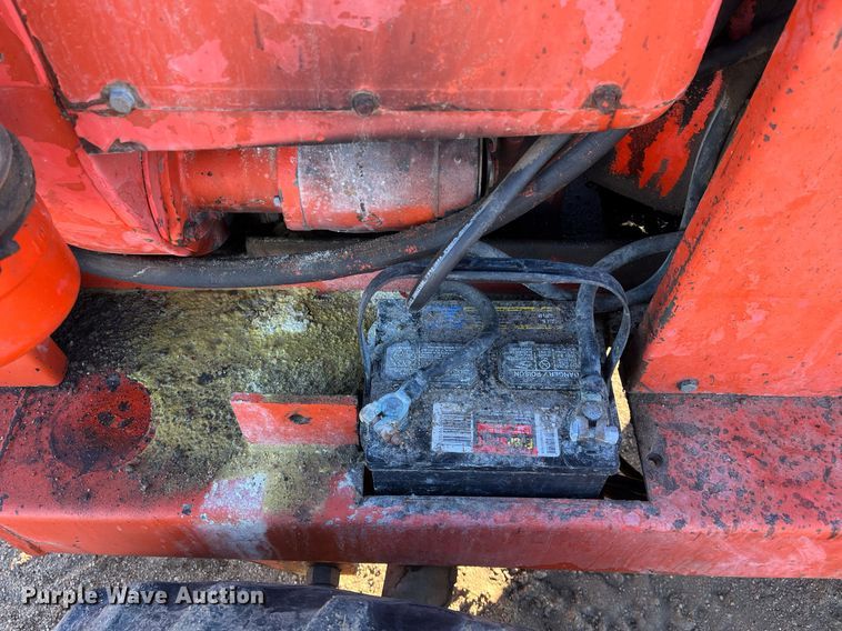 image for item DQ3996 Ditch Witch V30 trencher