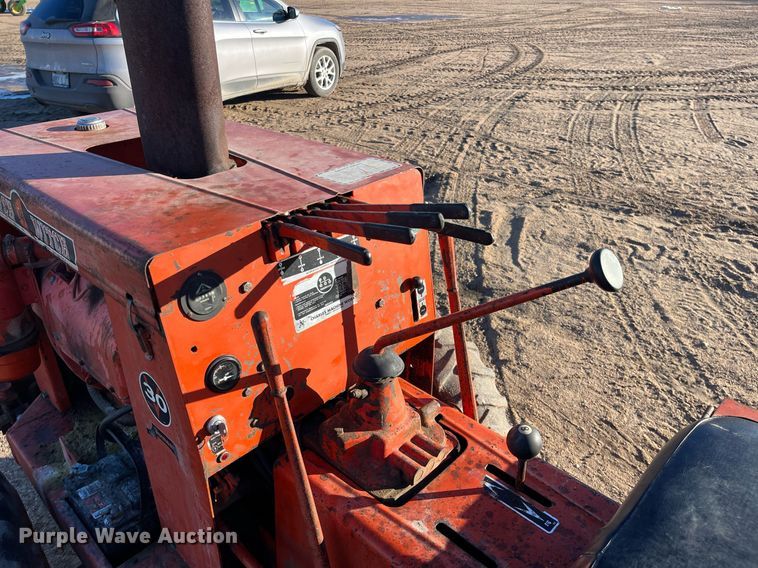 image for item DQ3996 Ditch Witch V30 trencher