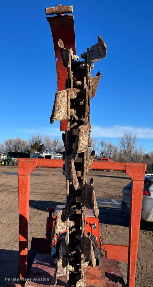 image for item DQ3996 Ditch Witch V30 trencher
