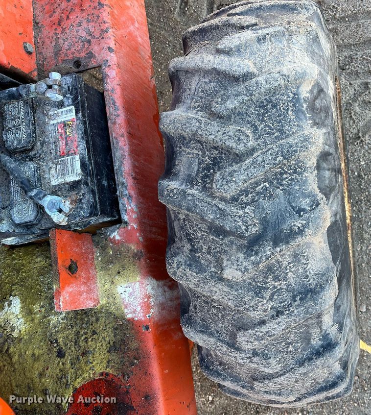 image for item DQ3996 Ditch Witch V30 trencher