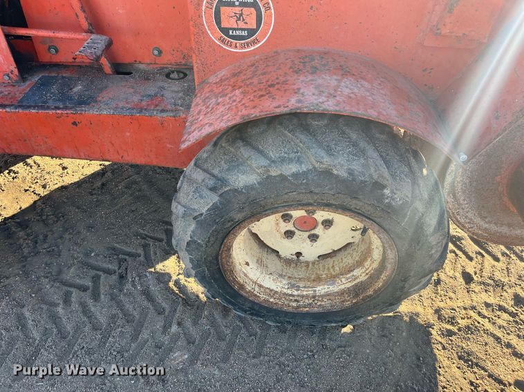 image for item DQ3996 Ditch Witch V30 trencher