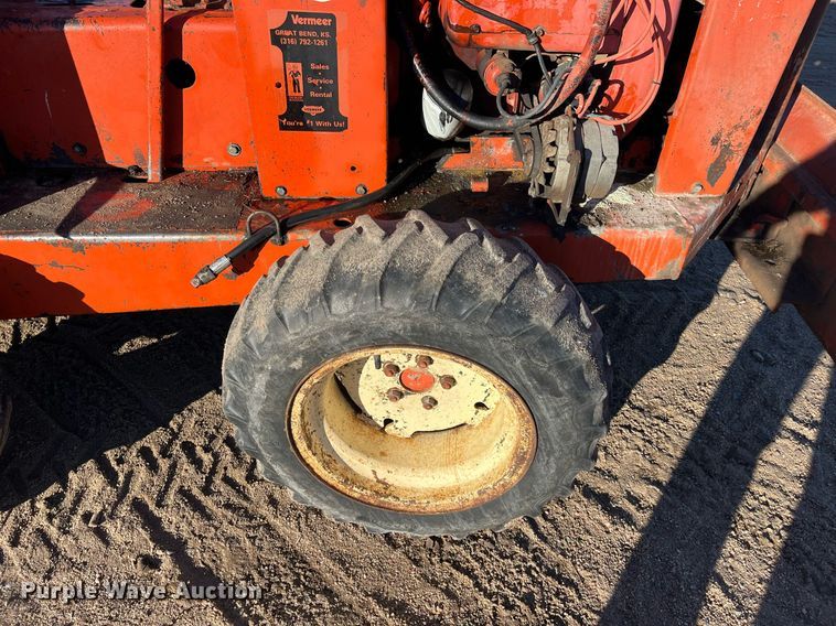 image for item DQ3996 Ditch Witch V30 trencher