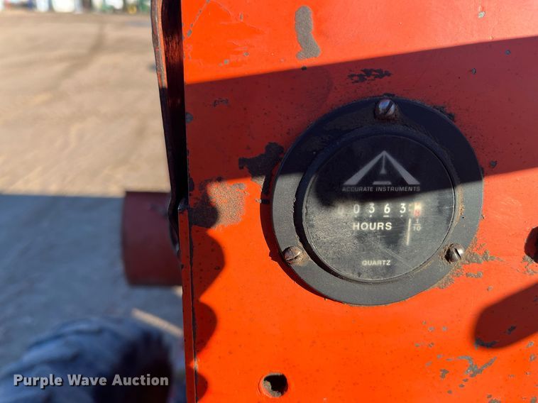 image for item DQ3996 Ditch Witch V30 trencher