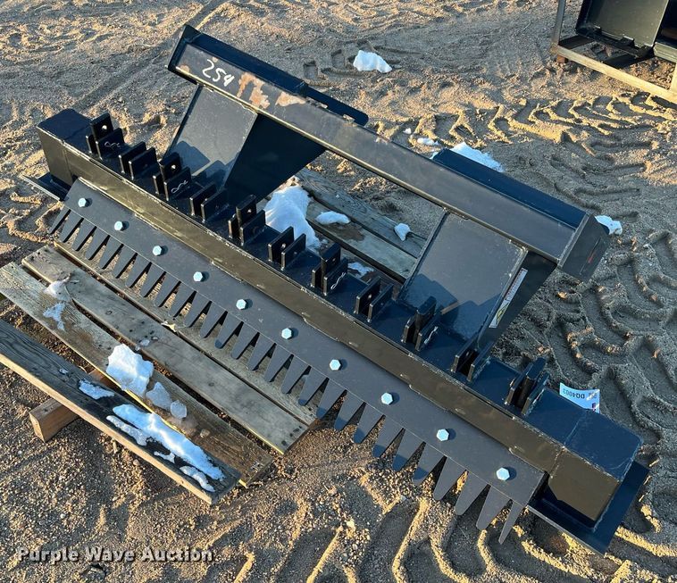 image for item DQ4003 Wolverine  skid steer ripper