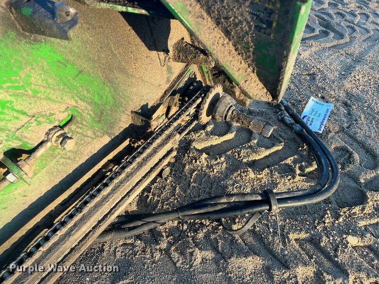 image for item DQ4008 John Deere 9500 combine feederhouse