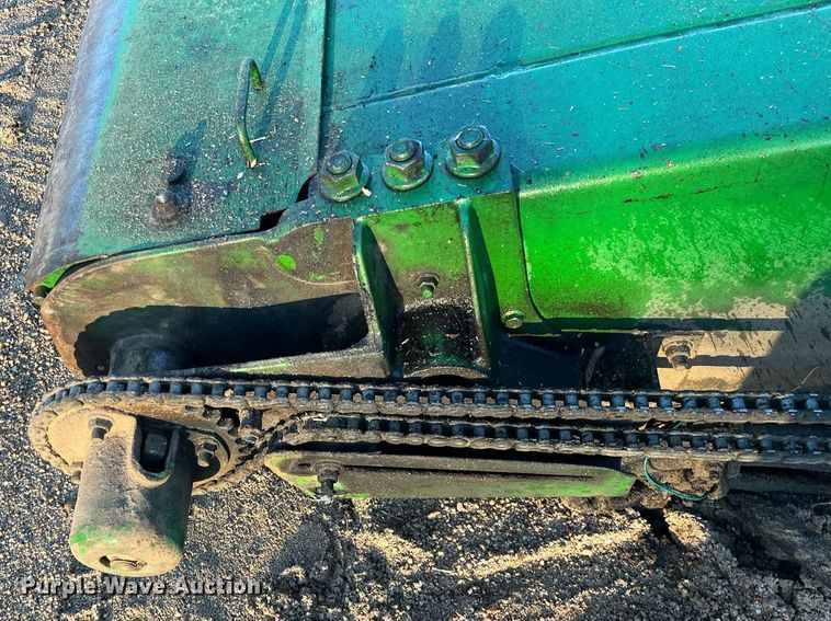 image for item DQ4008 John Deere 9500 combine feederhouse